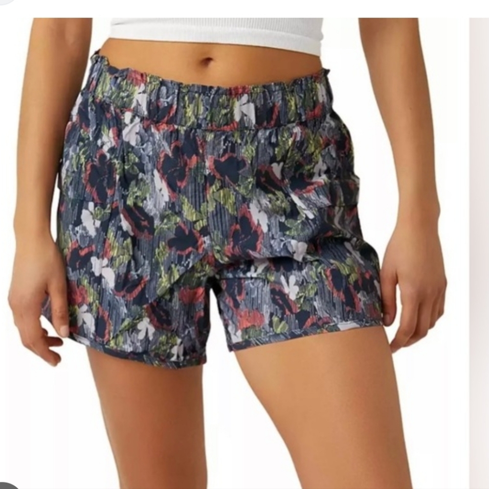 Free People Movement Shorts Athletic Shorts Sz S NWT
